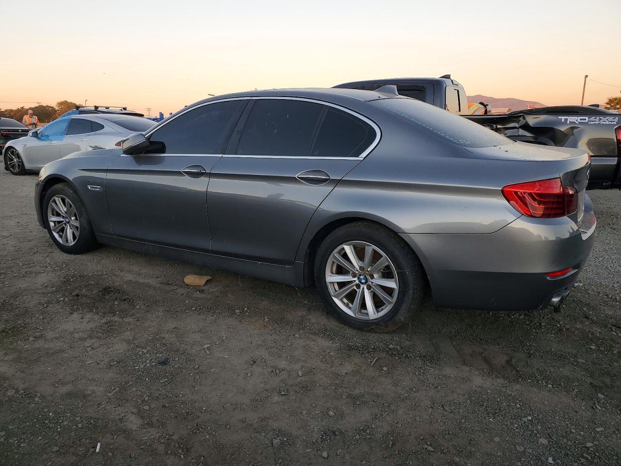2014 BMW 528 I photo 2