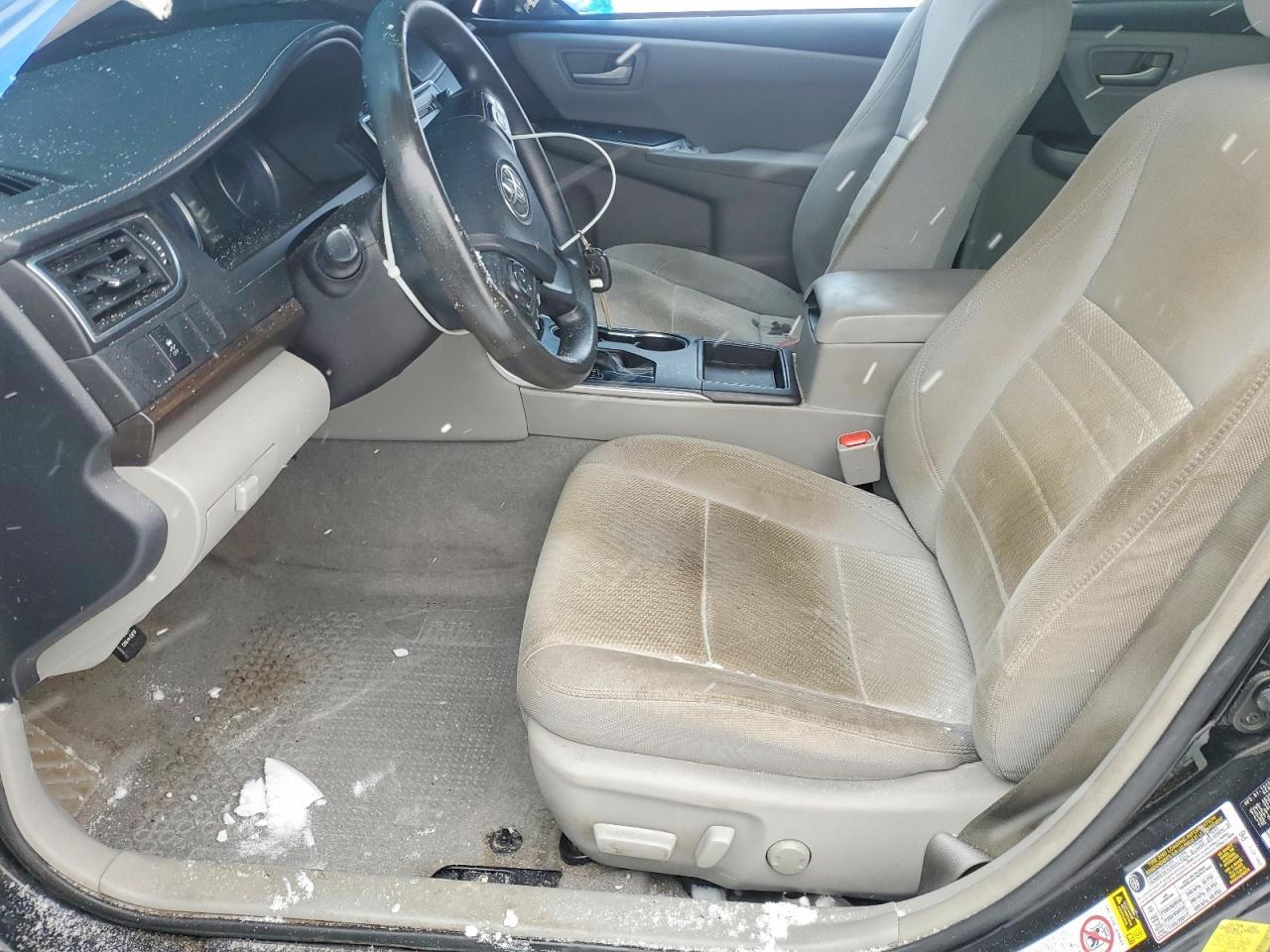 2017 TOYOTA CAMRY LE photo 7