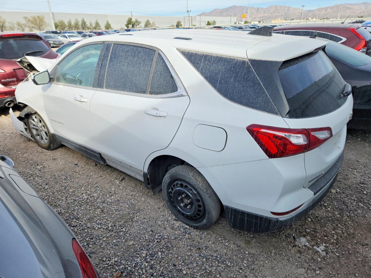 2019 CHEVROLET EQUINOX LT photo 2