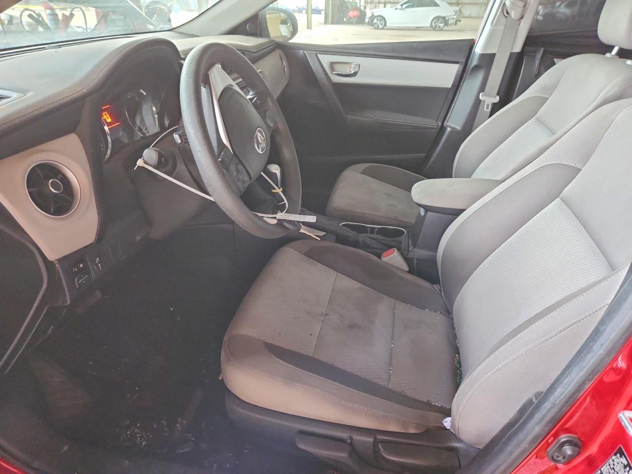 2019 TOYOTA COROLLA L photo 7