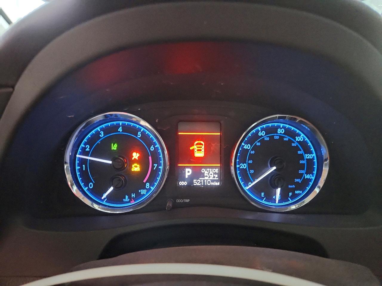 2019 TOYOTA COROLLA L photo 9