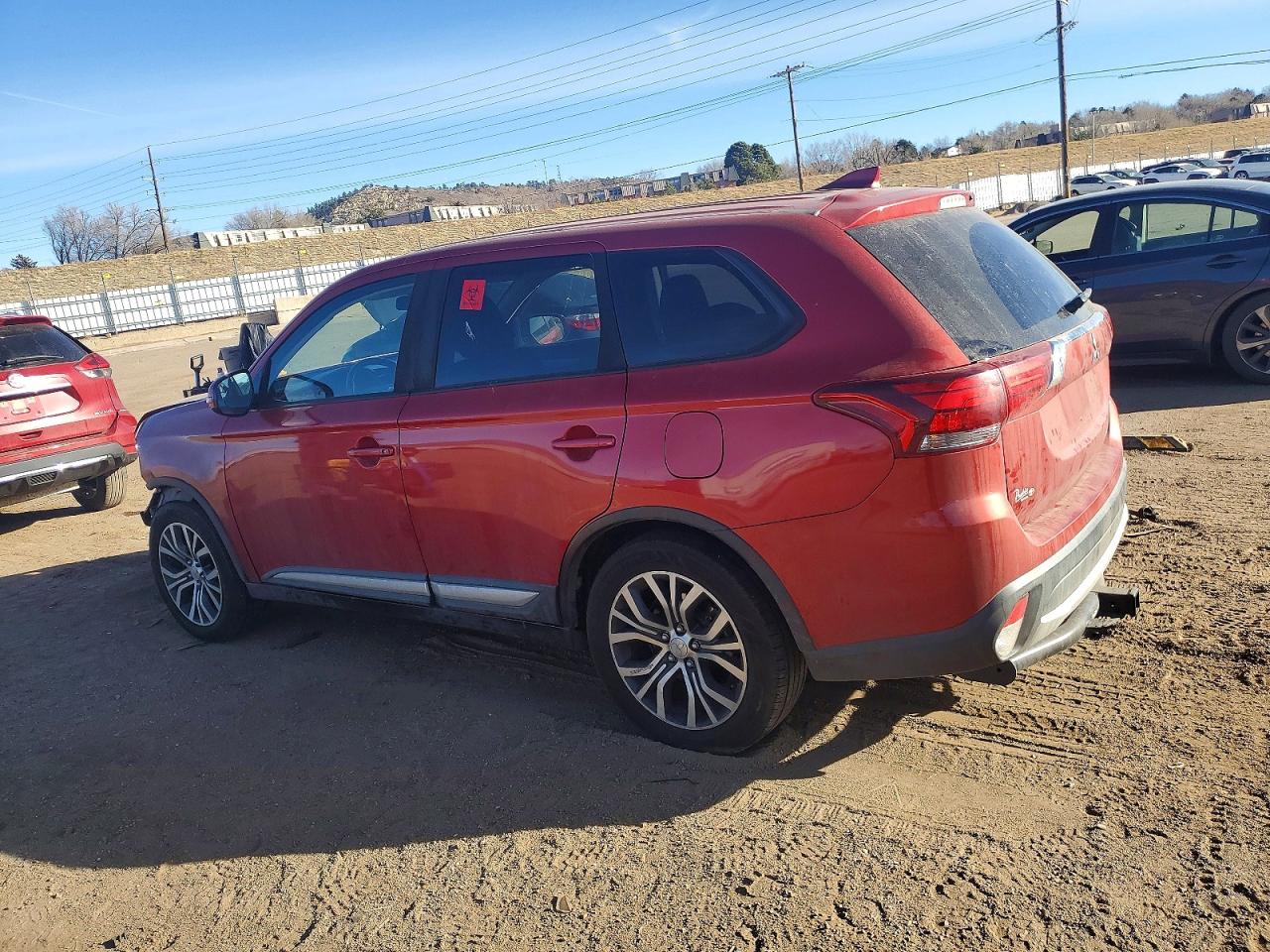 2017 MITSUBISHI OUTLANDER SE photo 2