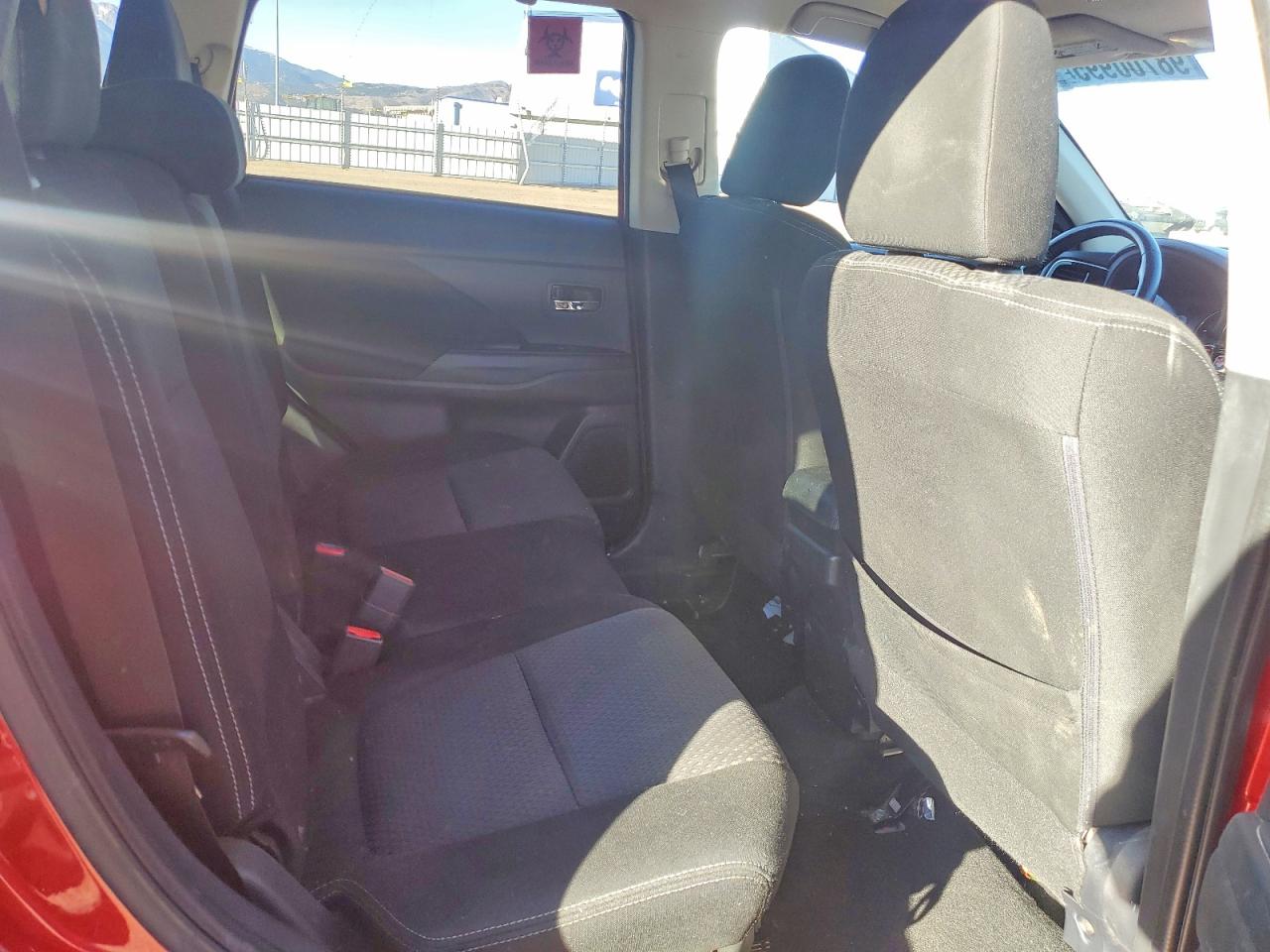 2017 MITSUBISHI OUTLANDER SE photo 11