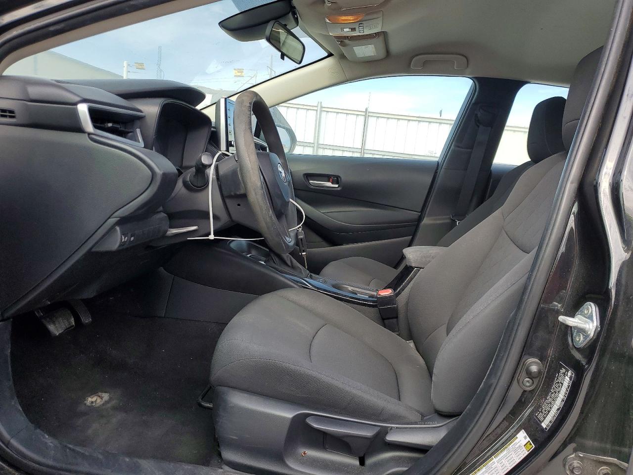 2020 TOYOTA COROLLA LE photo 7