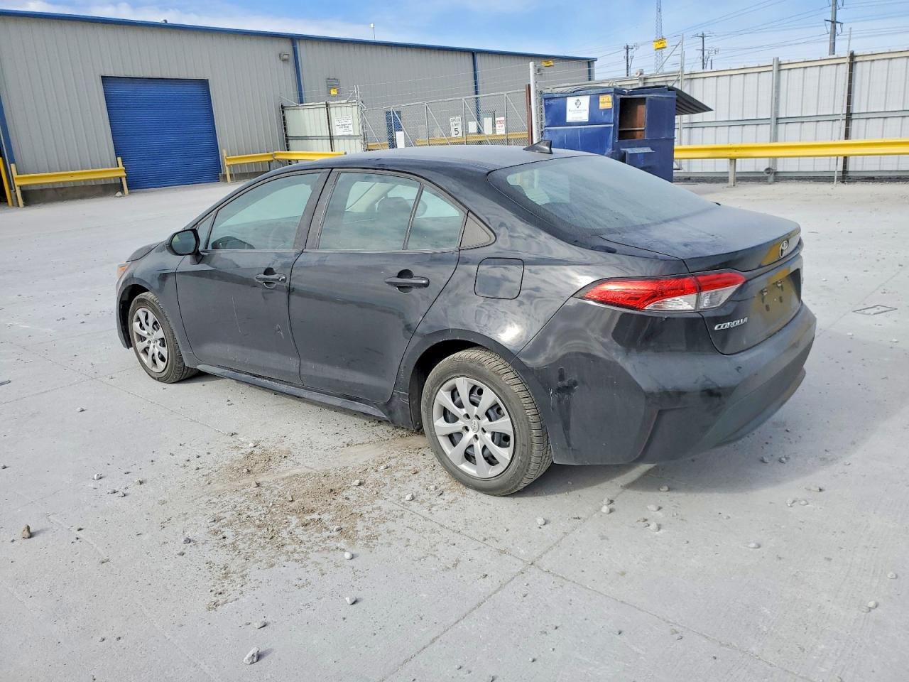 2020 TOYOTA COROLLA LE photo 2