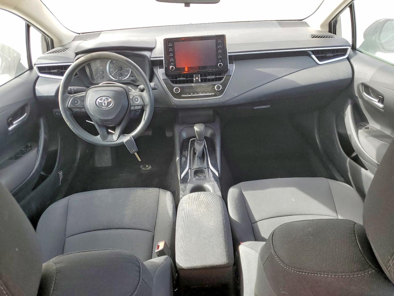 2020 TOYOTA COROLLA LE photo 8