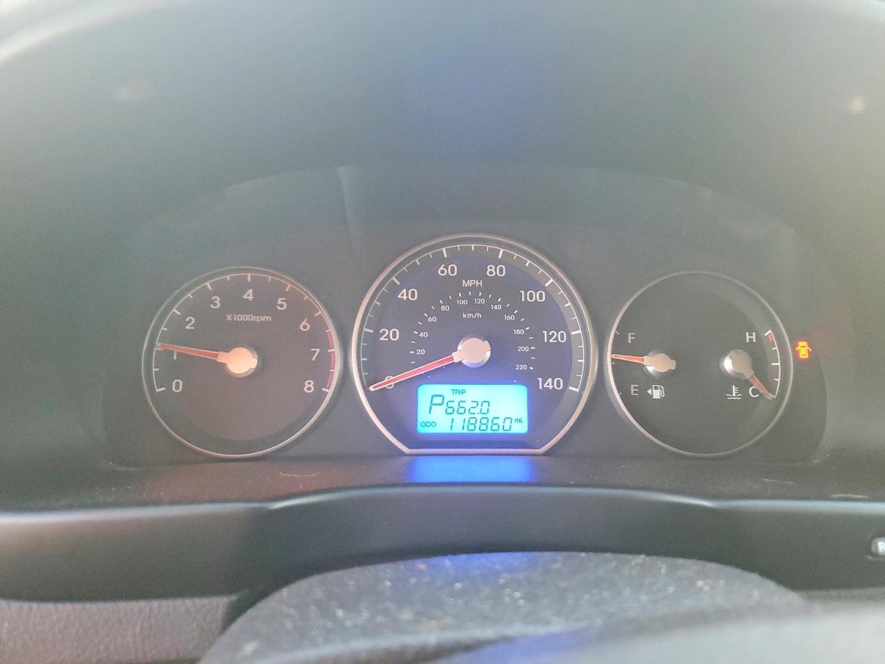 2010 HYUNDAI SANTA FE GLS photo 9