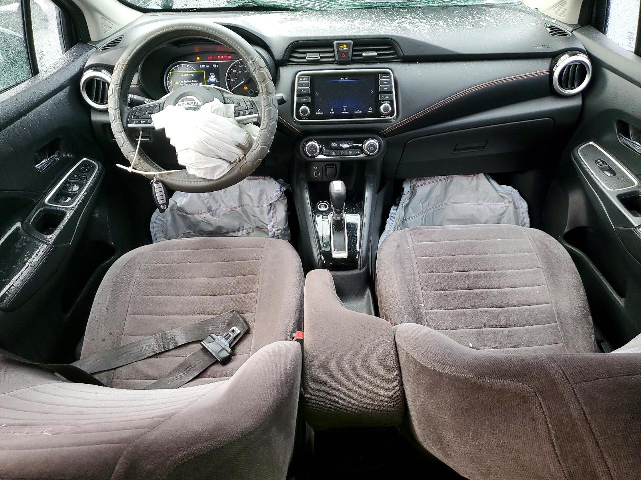 2020 NISSAN VERSA SR photo 8
