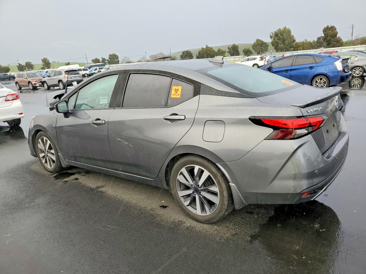 2020 NISSAN VERSA SR photo 2