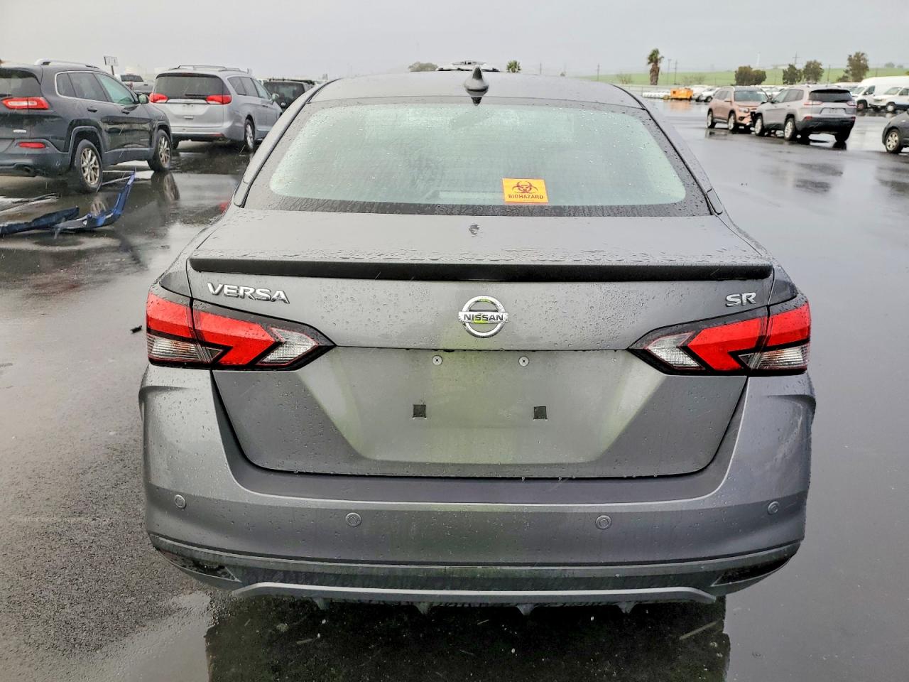 2020 NISSAN VERSA SR photo 6