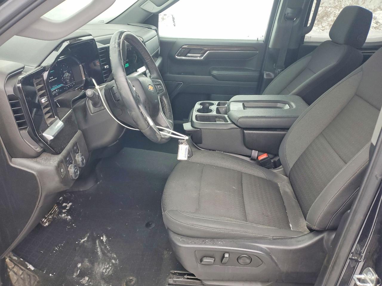 2024 CHEVROLET SILVERADO K1500 LT-L photo 7