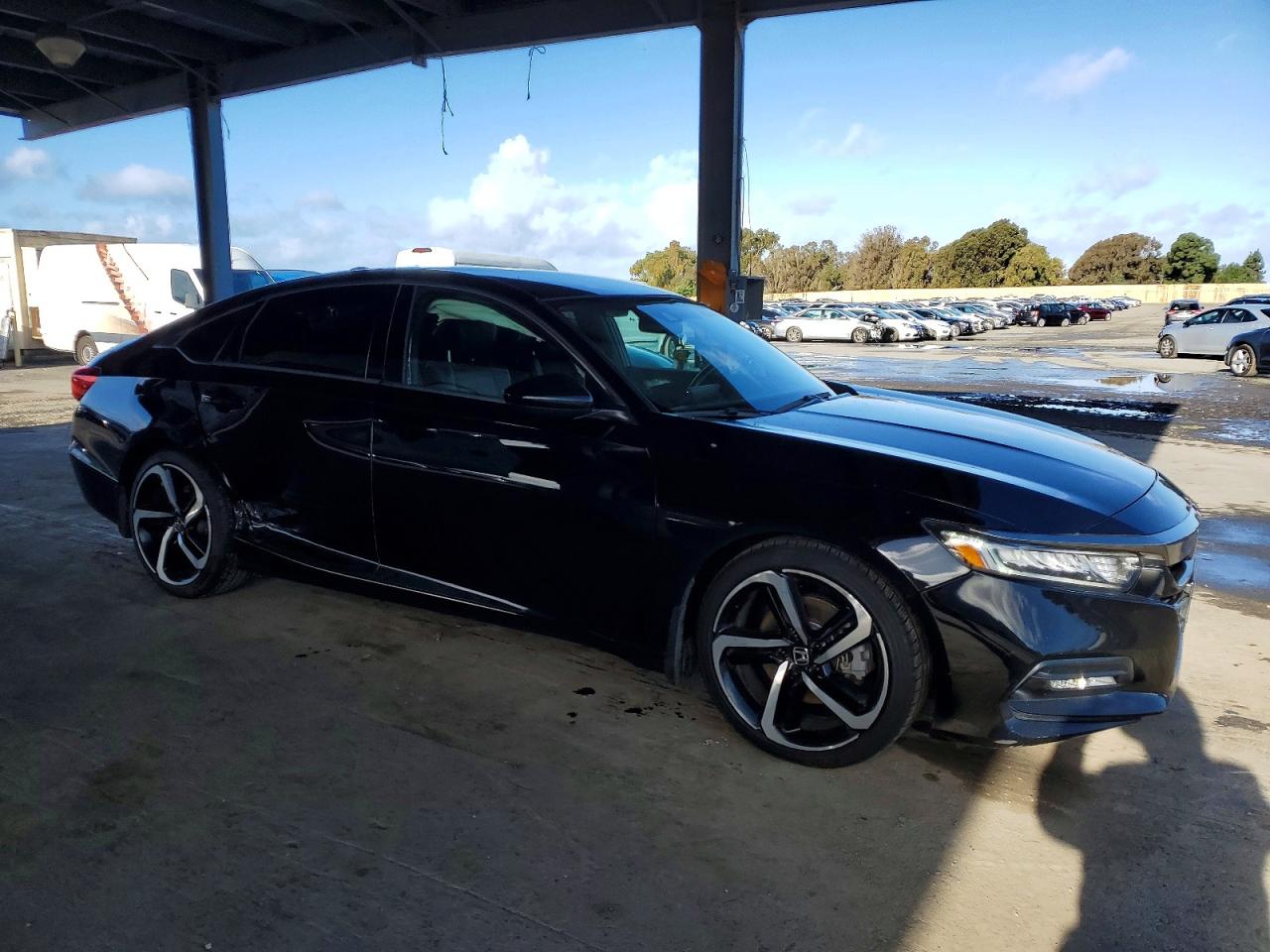 2018 HONDA ACCORD SPORT photo 4