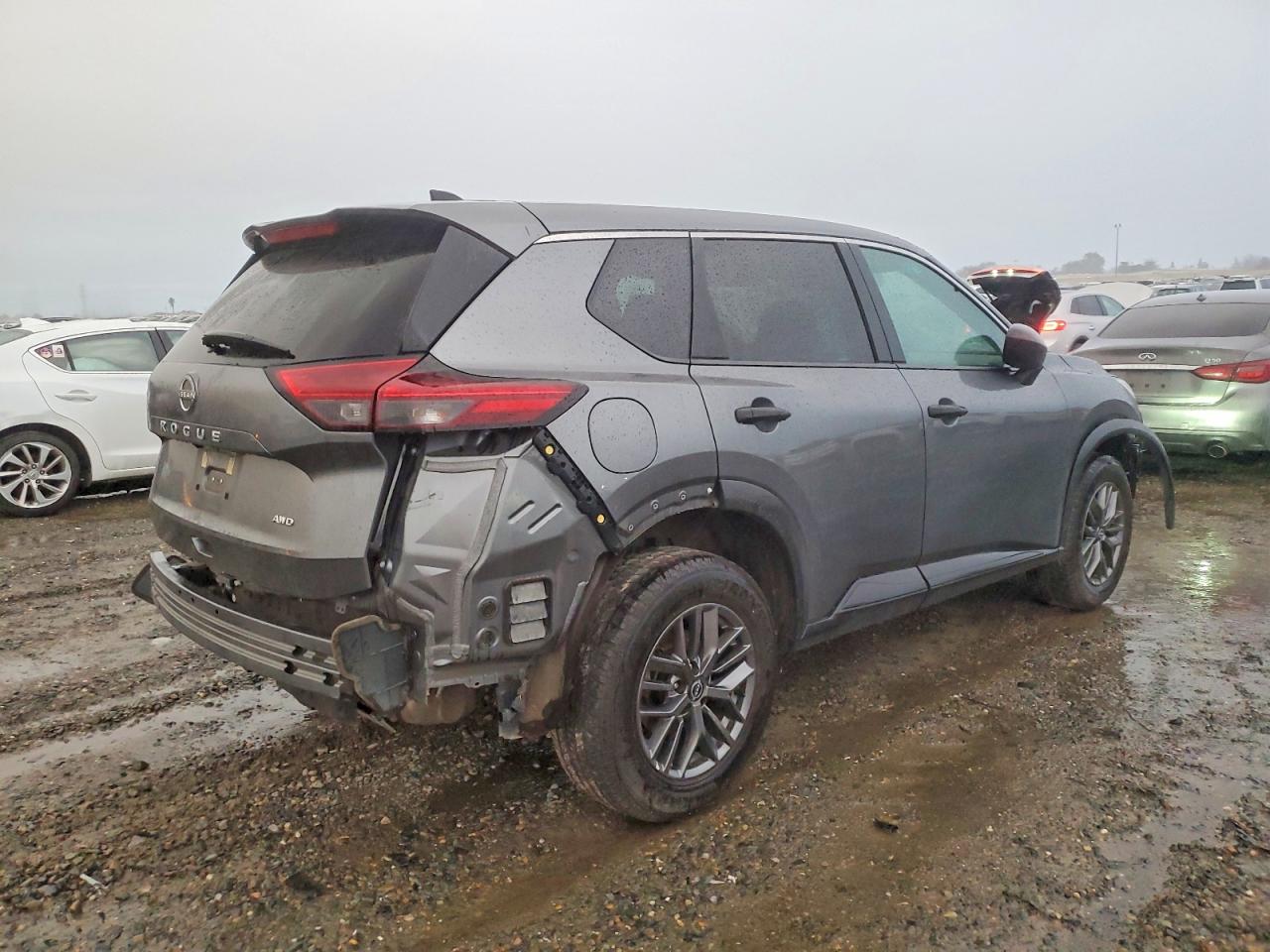 2023 NISSAN ROGUE S photo 3