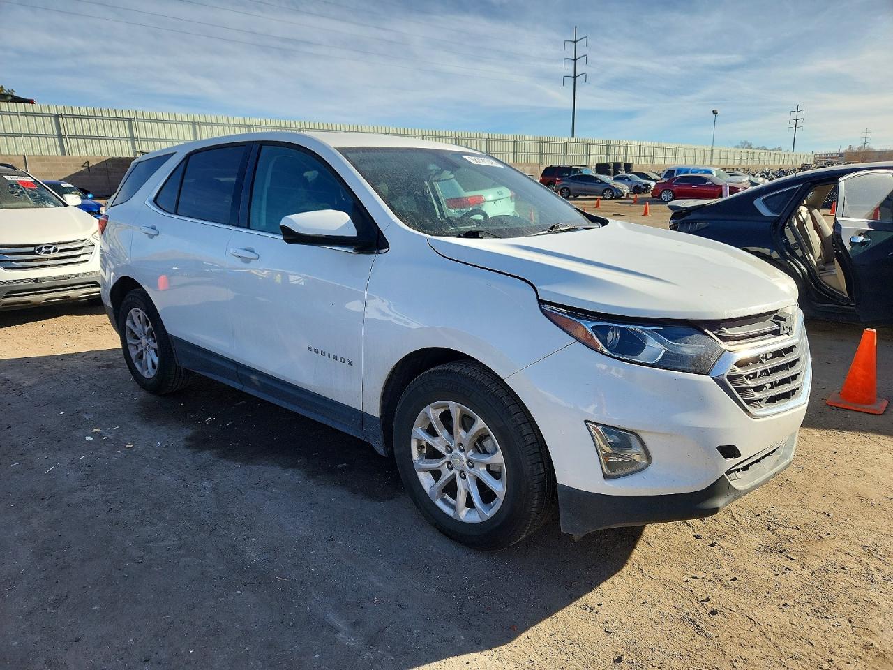 2019 CHEVROLET EQUINOX LT photo 4