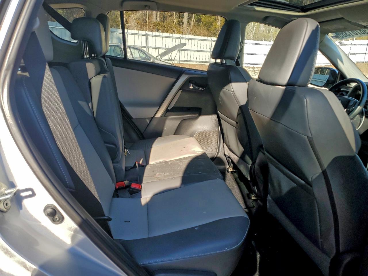 2015 TOYOTA RAV4 LIMITED photo 11