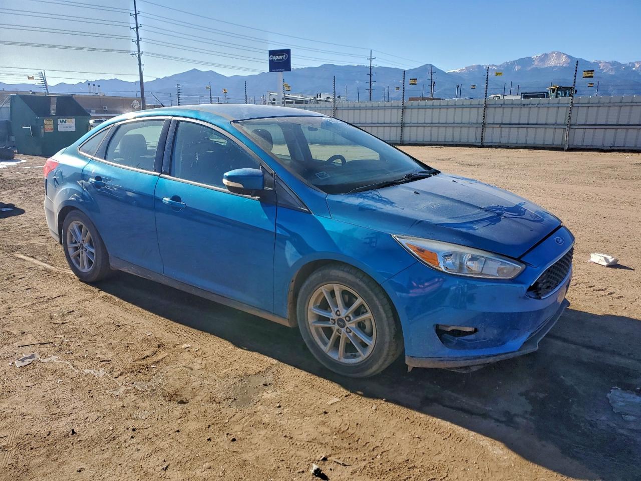 2015 FORD FOCUS SE photo 4