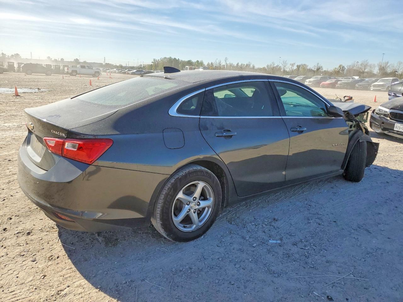 2018 CHEVROLET MALIBU LS photo 3