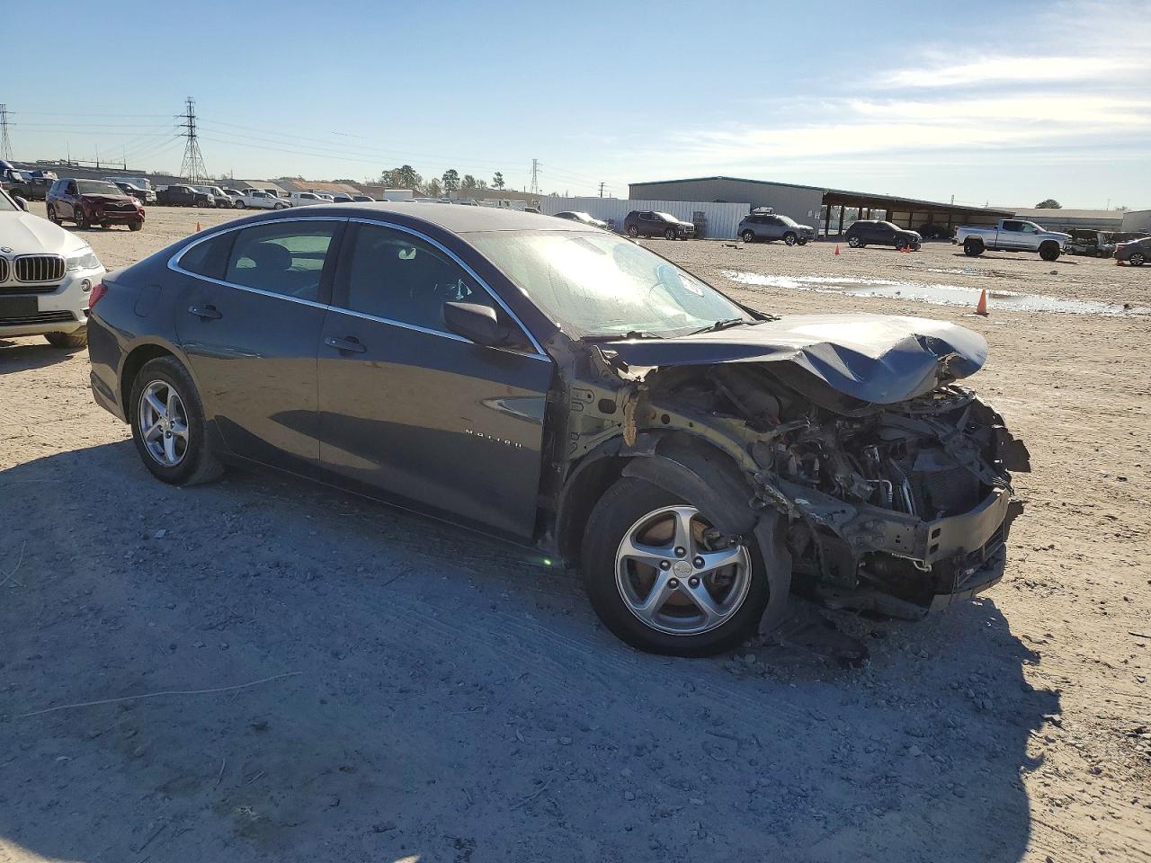 2018 CHEVROLET MALIBU LS photo 4