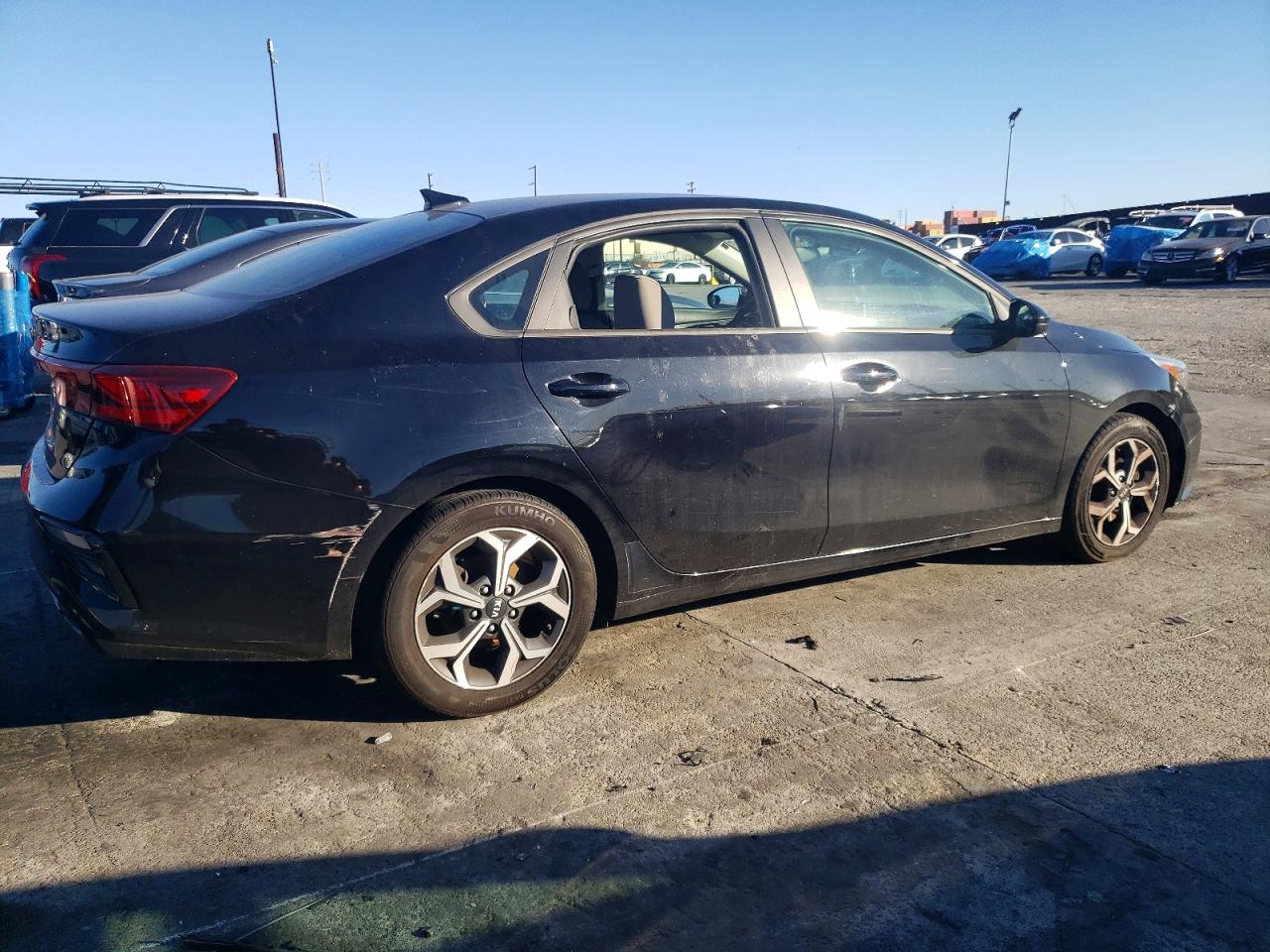 2021 KIA FORTE LXS photo 3