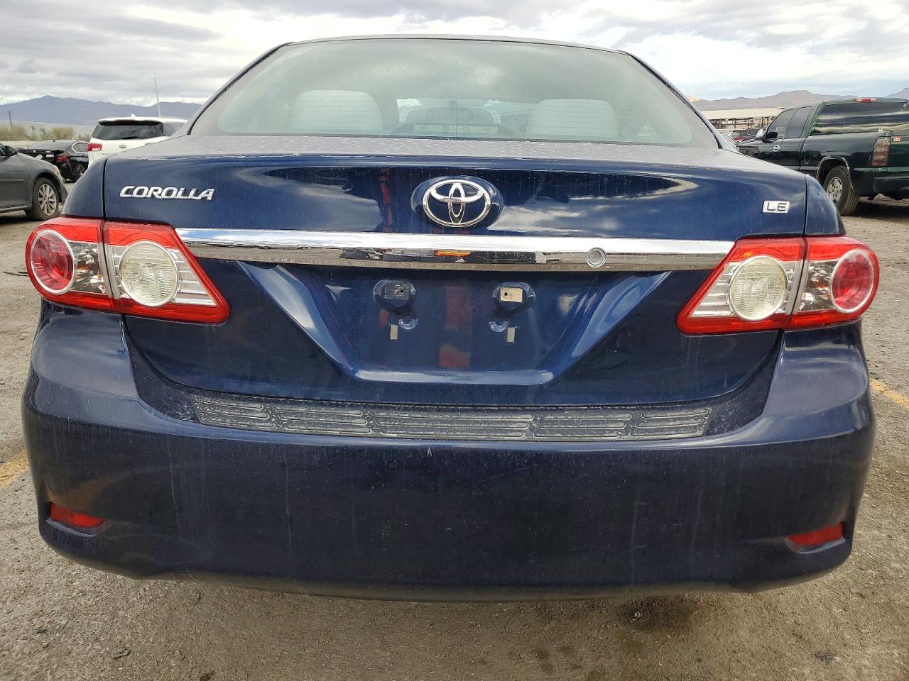 2013 TOYOTA COROLLA BASE photo 6