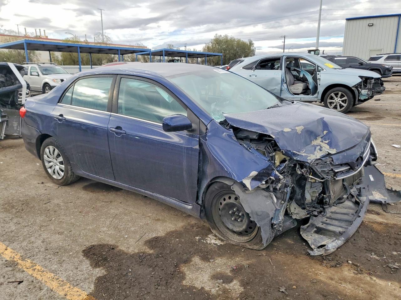 2013 TOYOTA COROLLA BASE photo 4