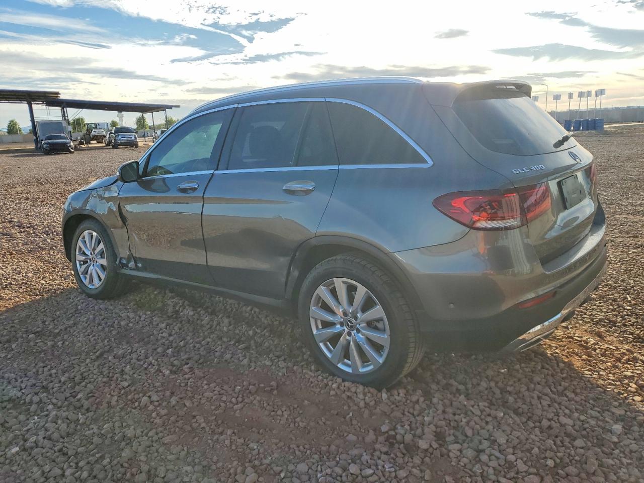 2021 MERCEDES-BENZ GLC 300 photo 3