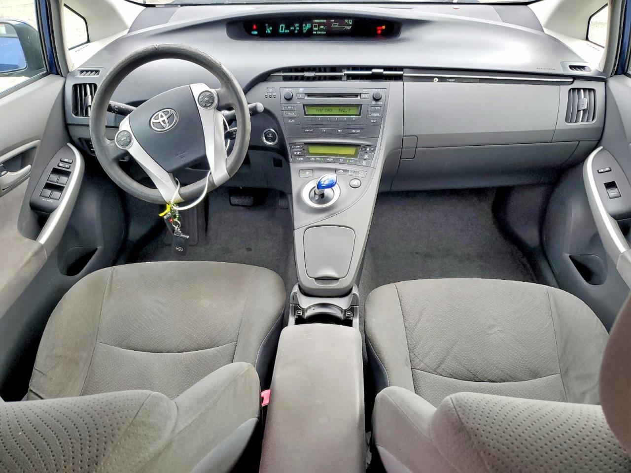 2010 TOYOTA PRIUS photo 8