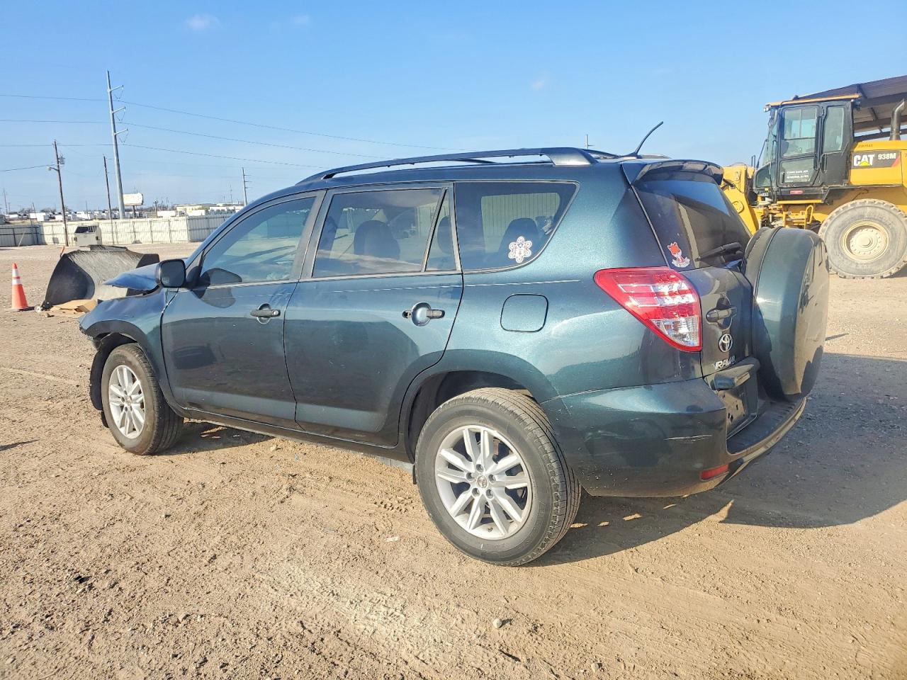 2012 TOYOTA RAV4 photo 2