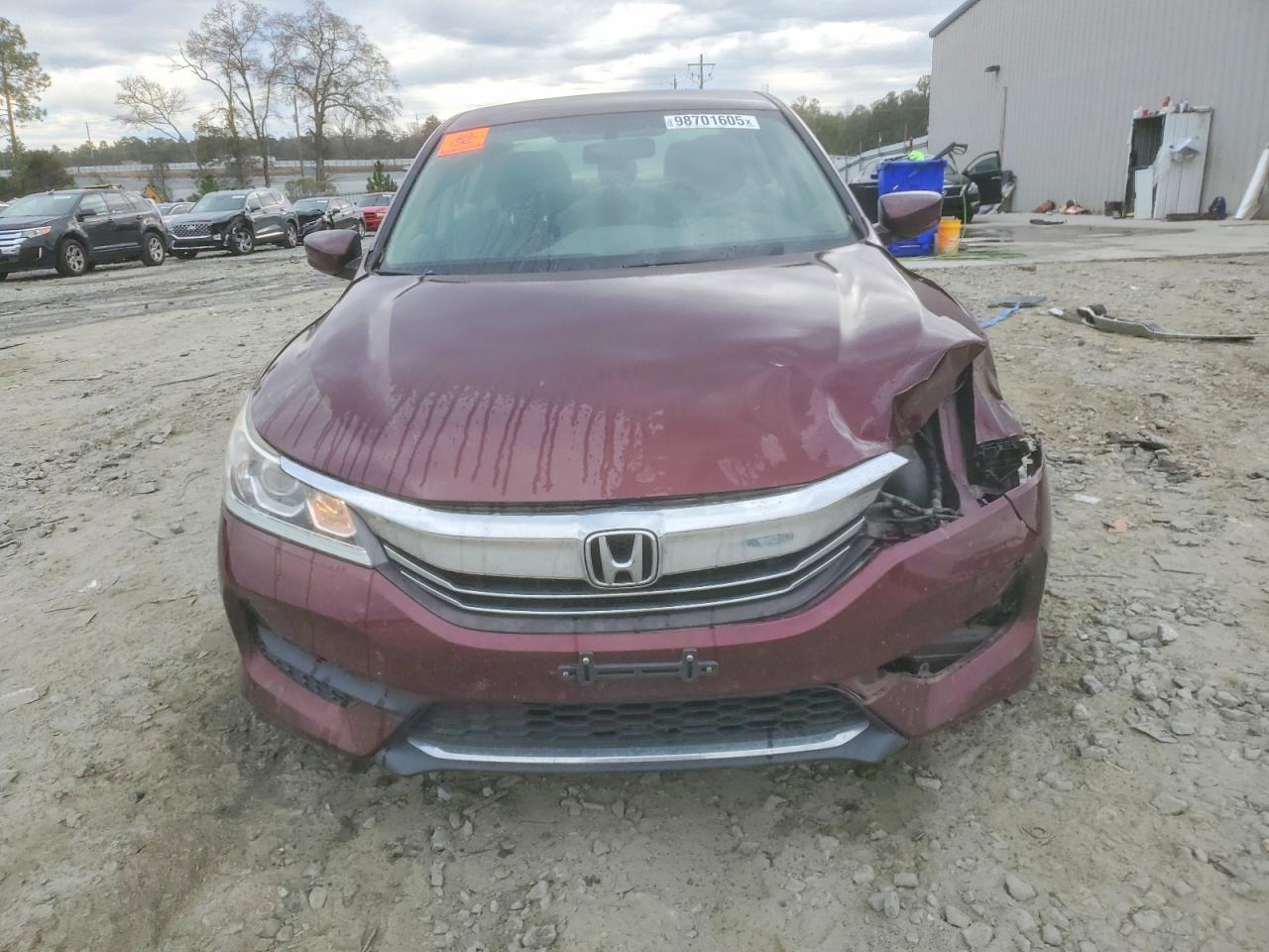 2017 HONDA ACCORD LX photo 5