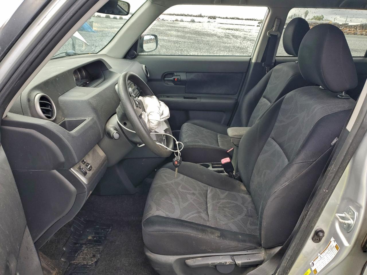 2011 TOYOTA SCION XB photo 7