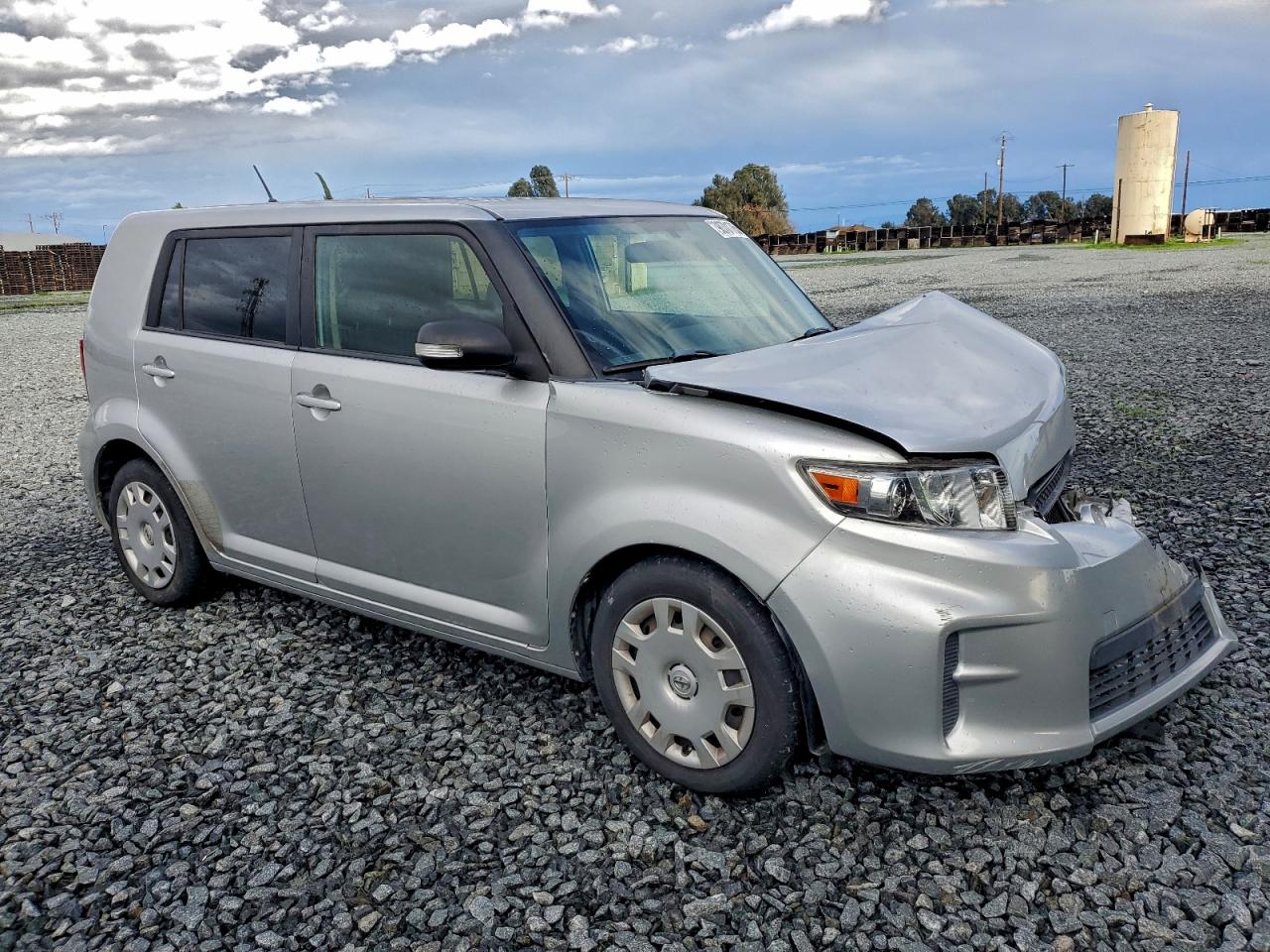 2011 TOYOTA SCION XB photo 4