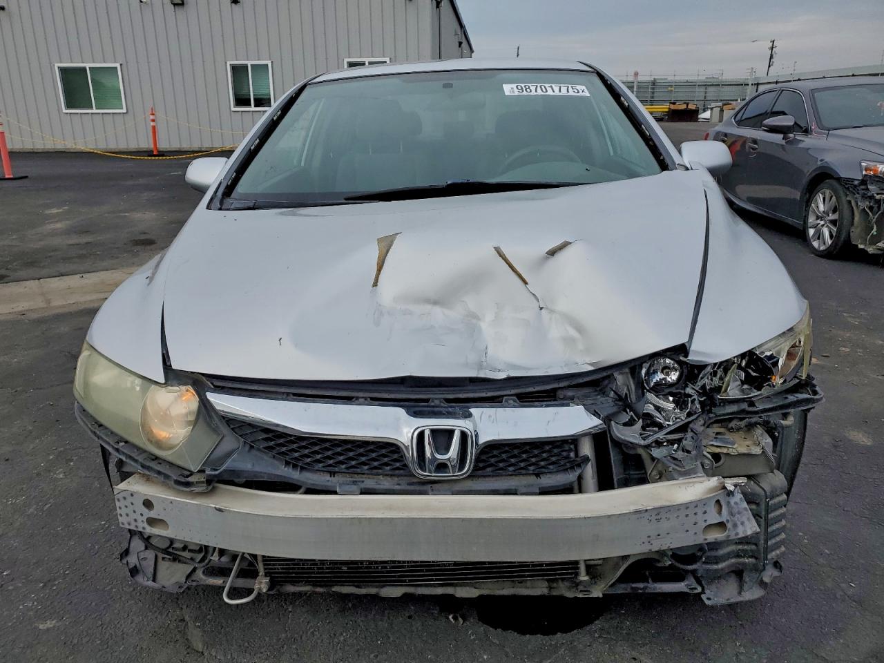 2011 HONDA CIVIC LX photo 5
