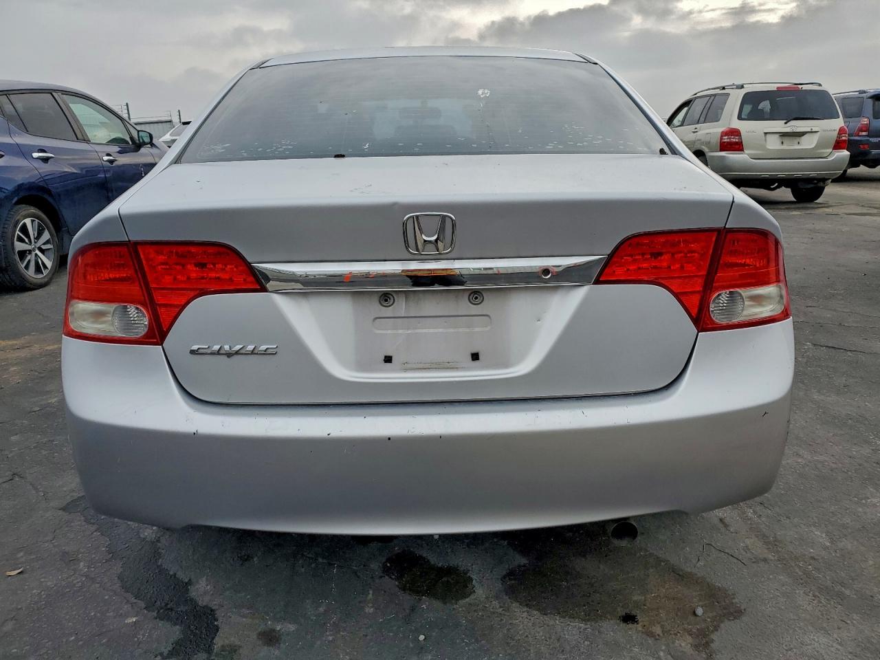 2011 HONDA CIVIC LX photo 6