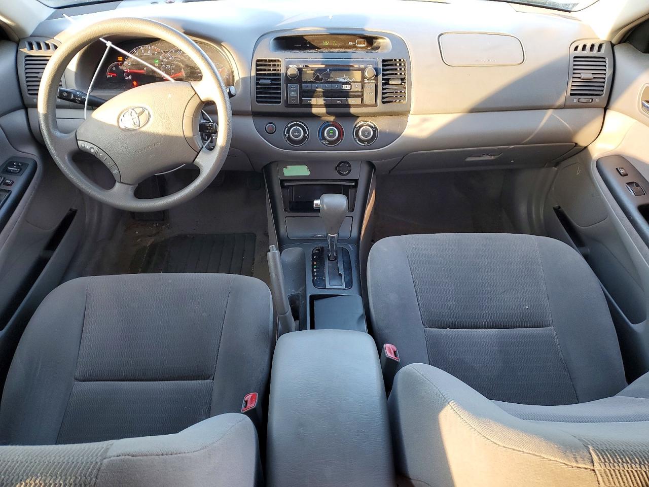 2005 TOYOTA CAMRY LE photo 8