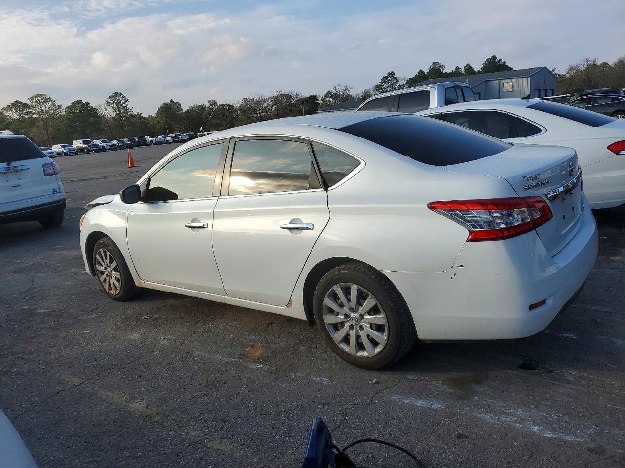 2014 NISSAN SENTRA S photo 2