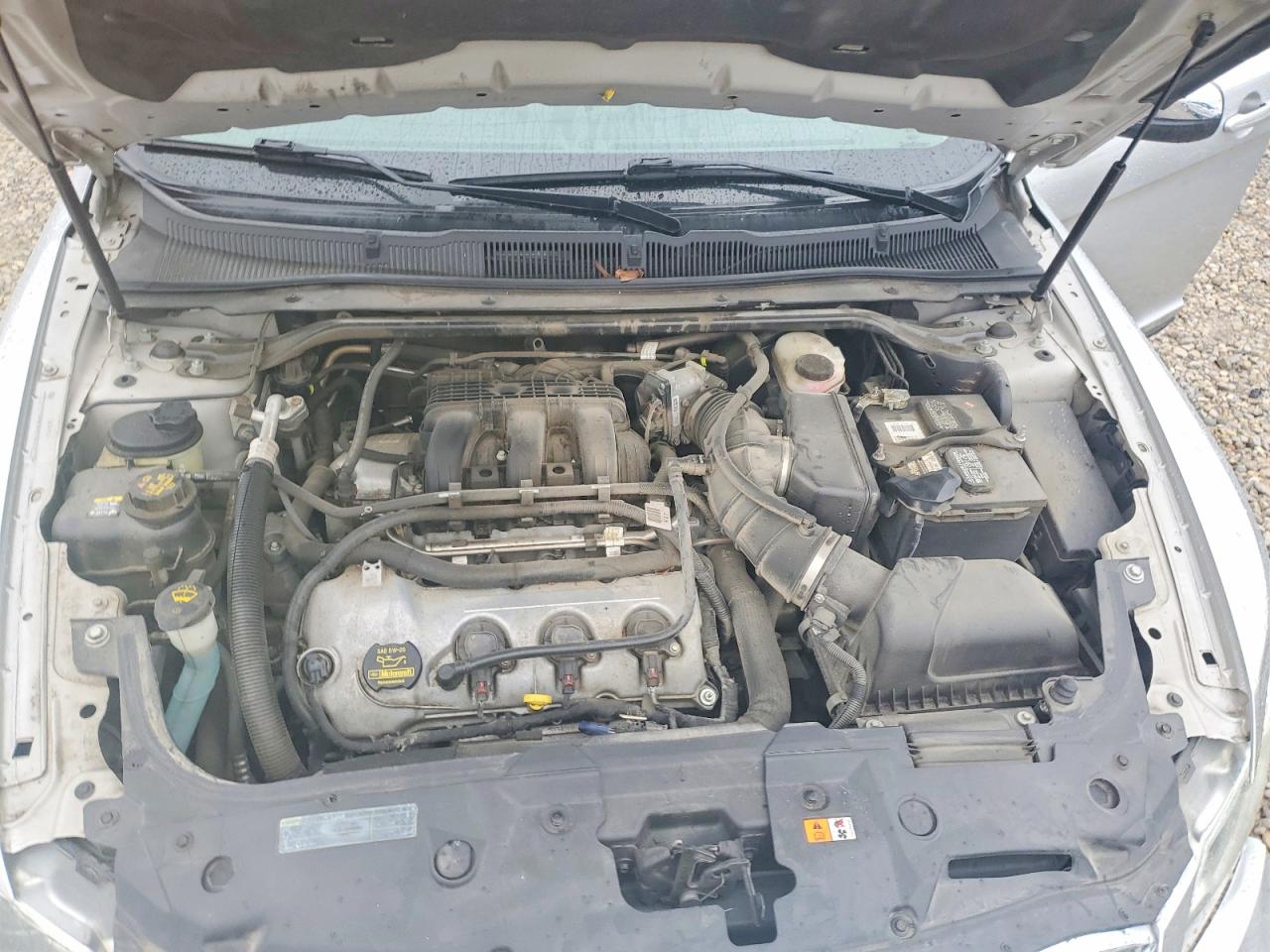2011 FORD TAURUS LIMITED photo 11
