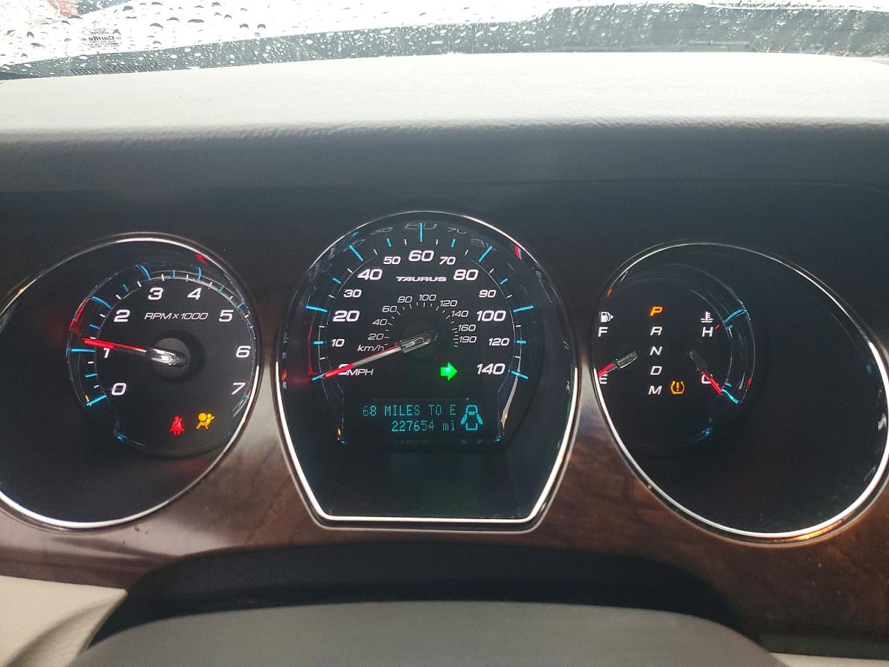 2011 FORD TAURUS LIMITED photo 9