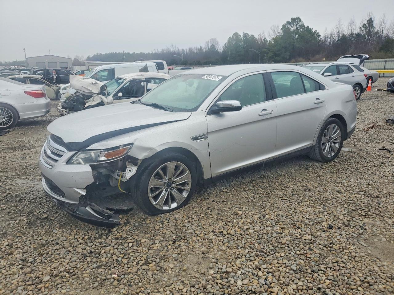 2011 FORD TAURUS