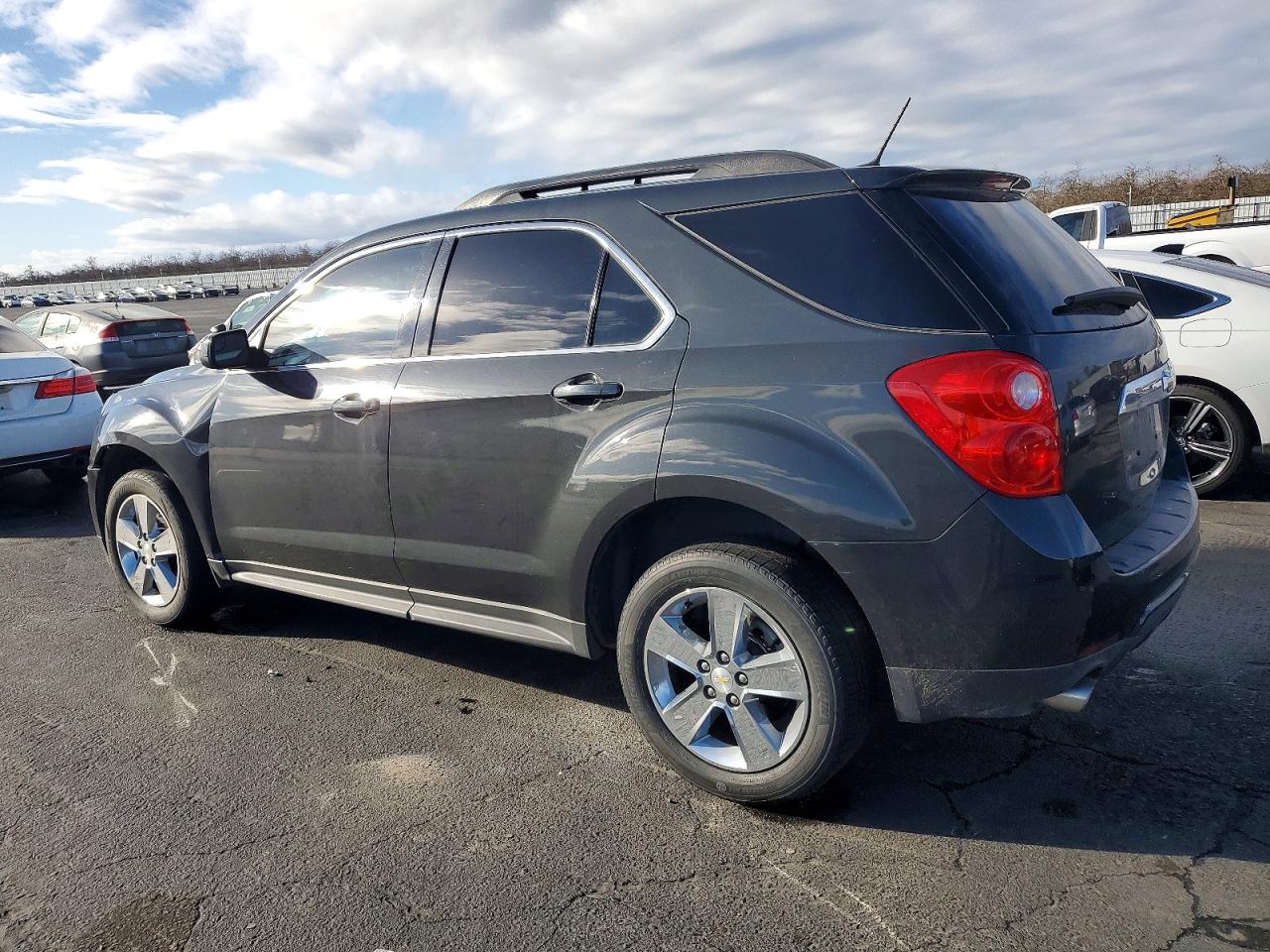 2014 CHEVROLET EQUINOX LT photo 2
