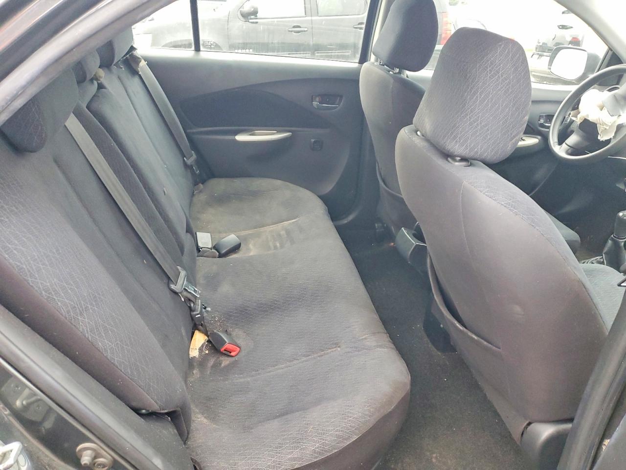 2008 TOYOTA YARIS photo 10