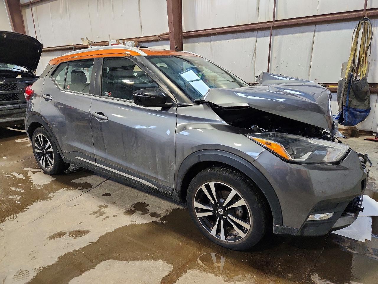 2019 NISSAN KICKS S photo 4