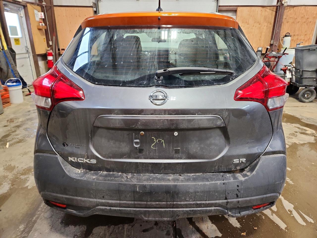 2019 NISSAN KICKS S photo 6