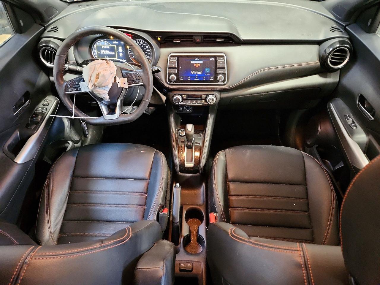 2019 NISSAN KICKS S photo 8