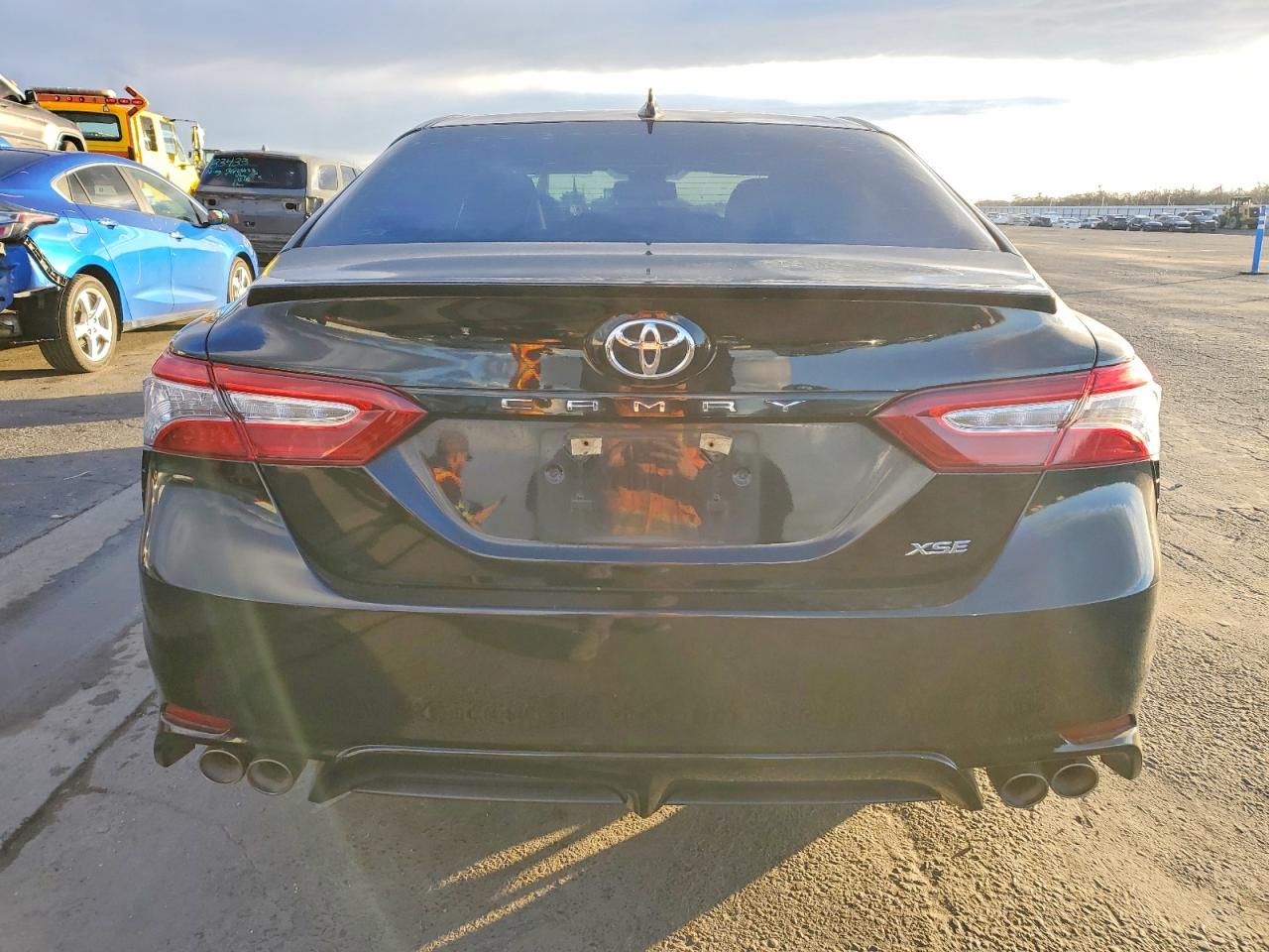 2020 TOYOTA CAMRY XSE photo 6