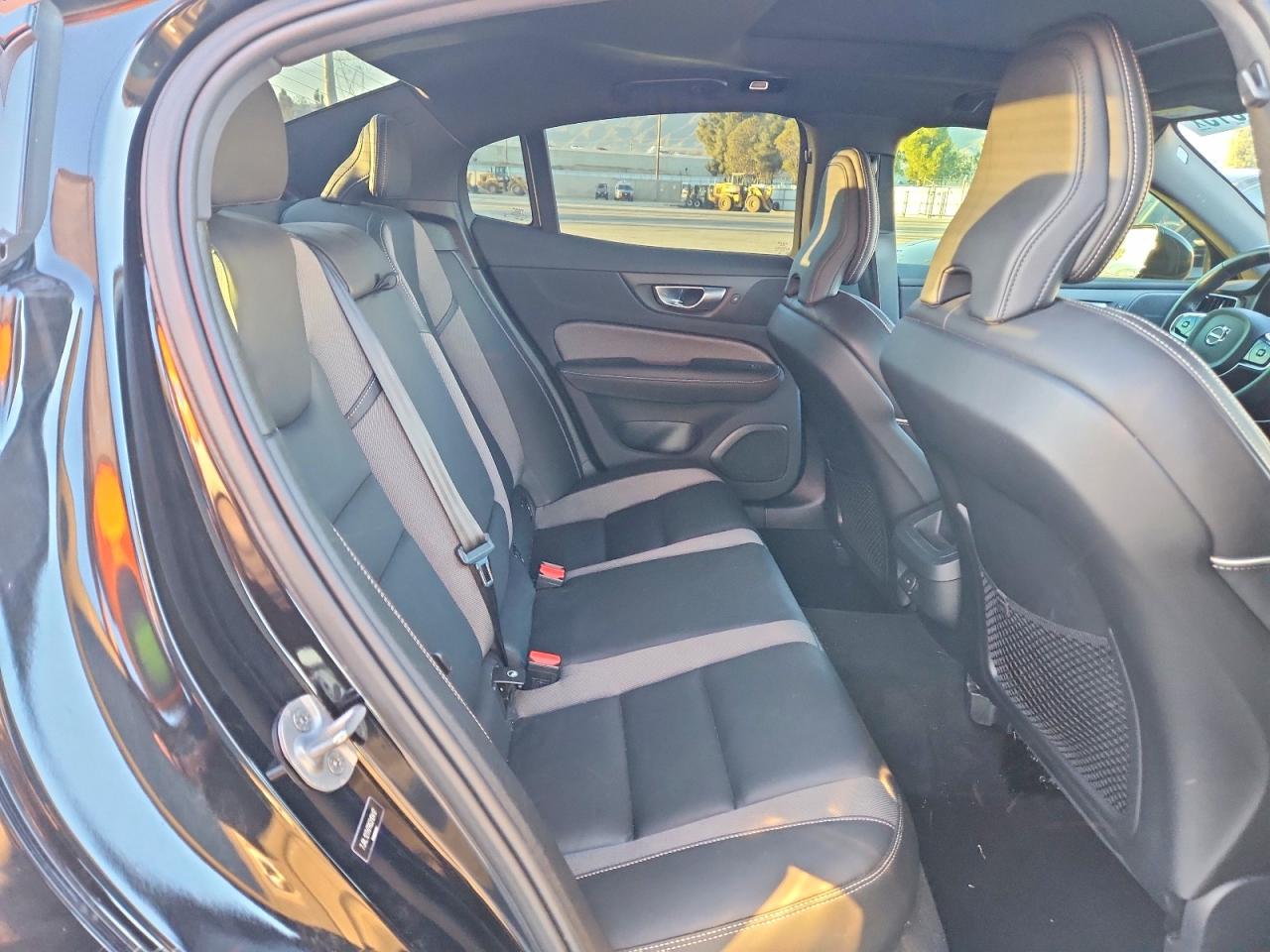 2024 VOLVO S60 PLUS photo 10