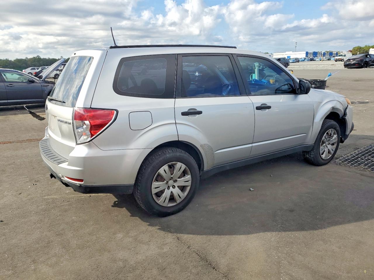 2010 SUBARU FORESTER 2.5X photo 3