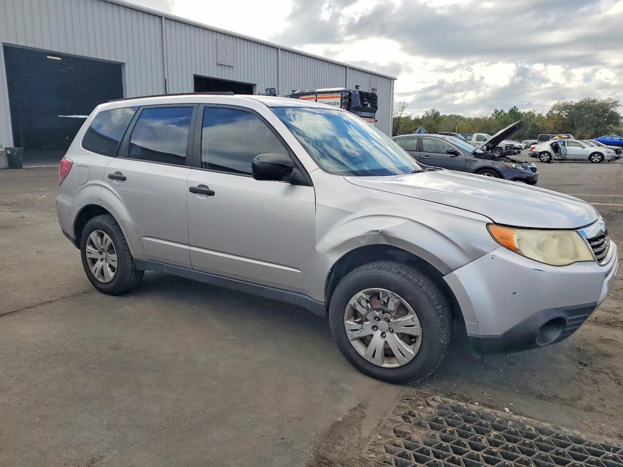 2010 SUBARU FORESTER 2.5X photo 4