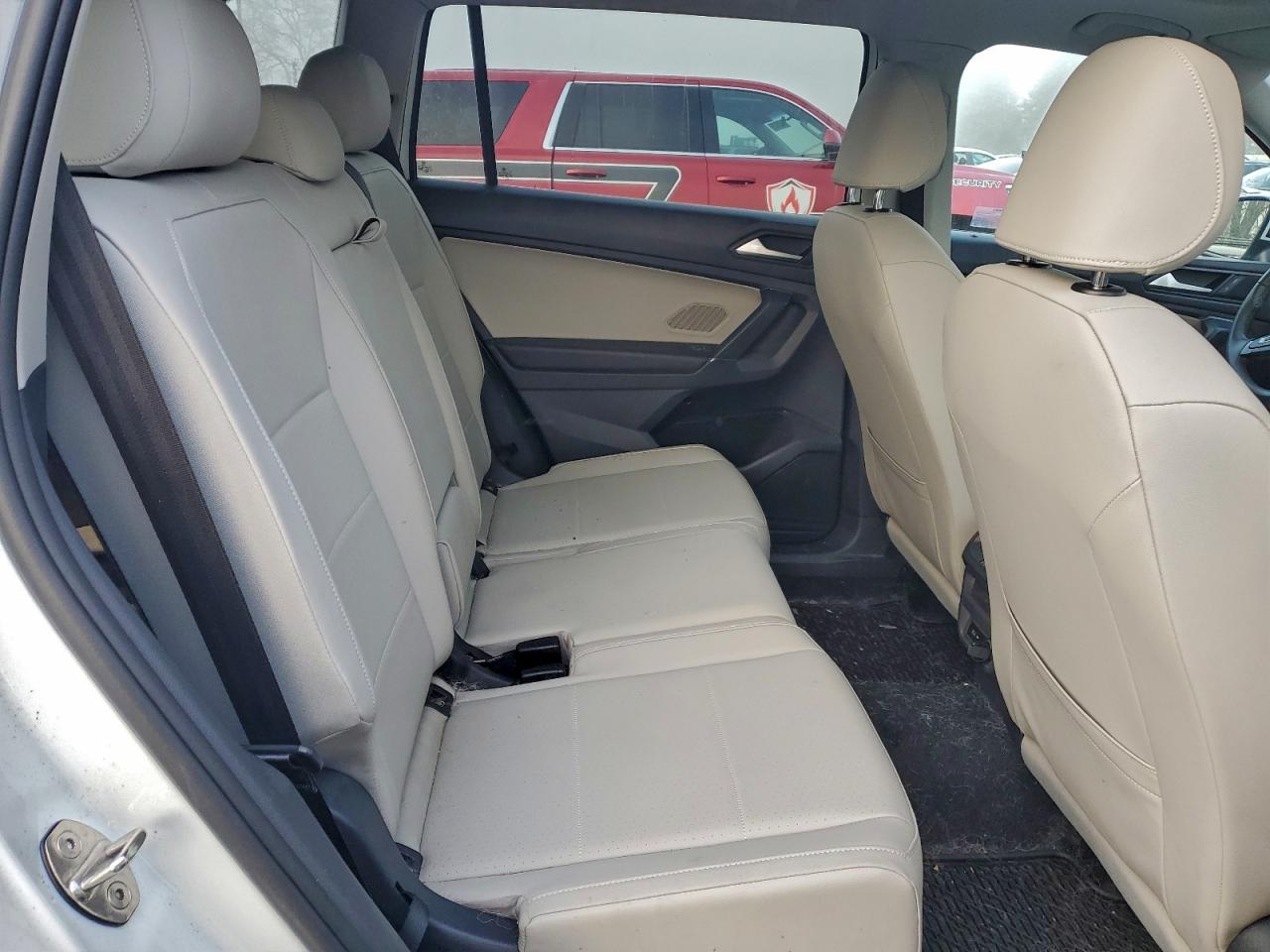 2020 VOLKSWAGEN TIGUAN SE photo 10