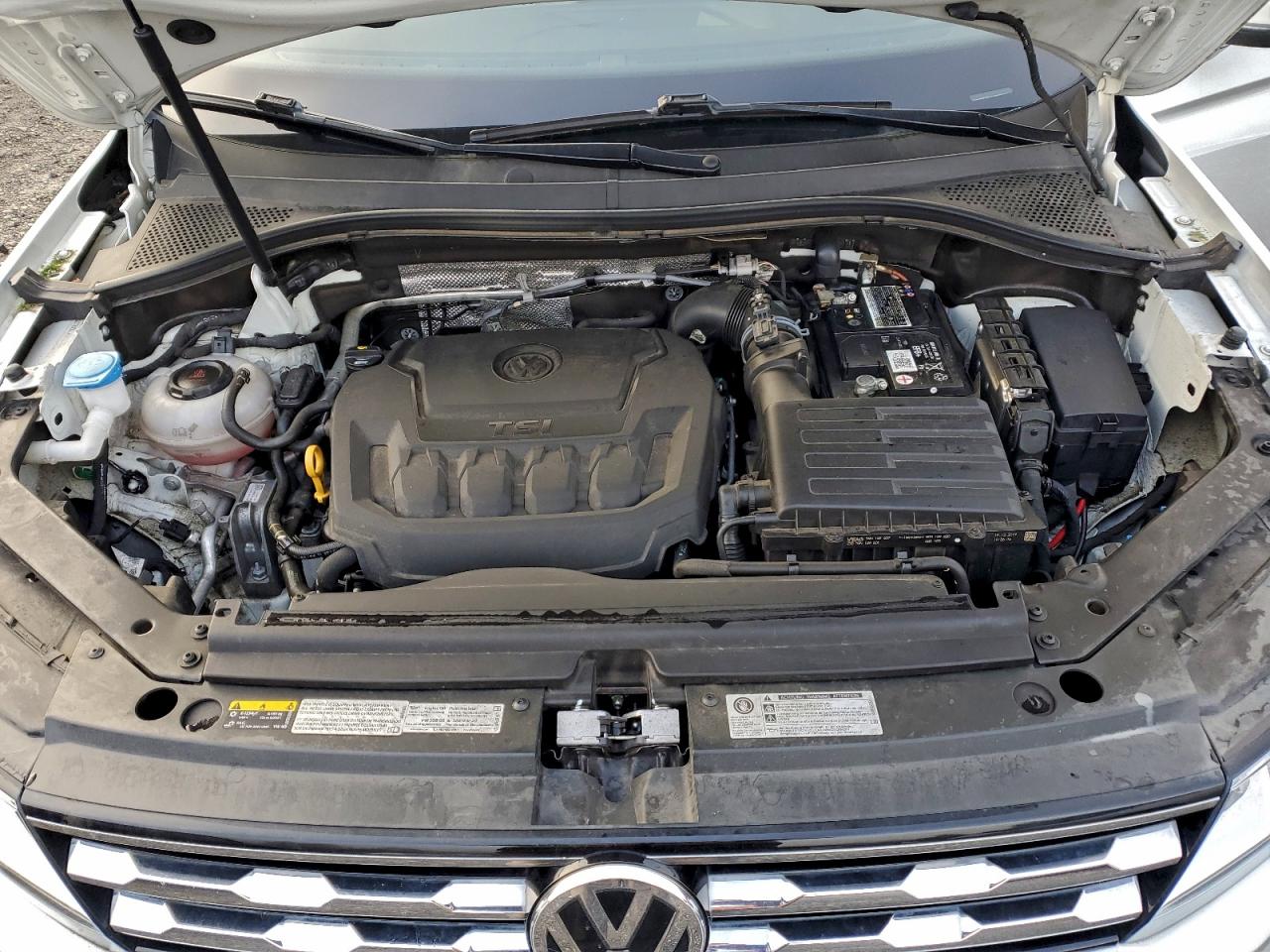 2020 VOLKSWAGEN TIGUAN SE photo 11