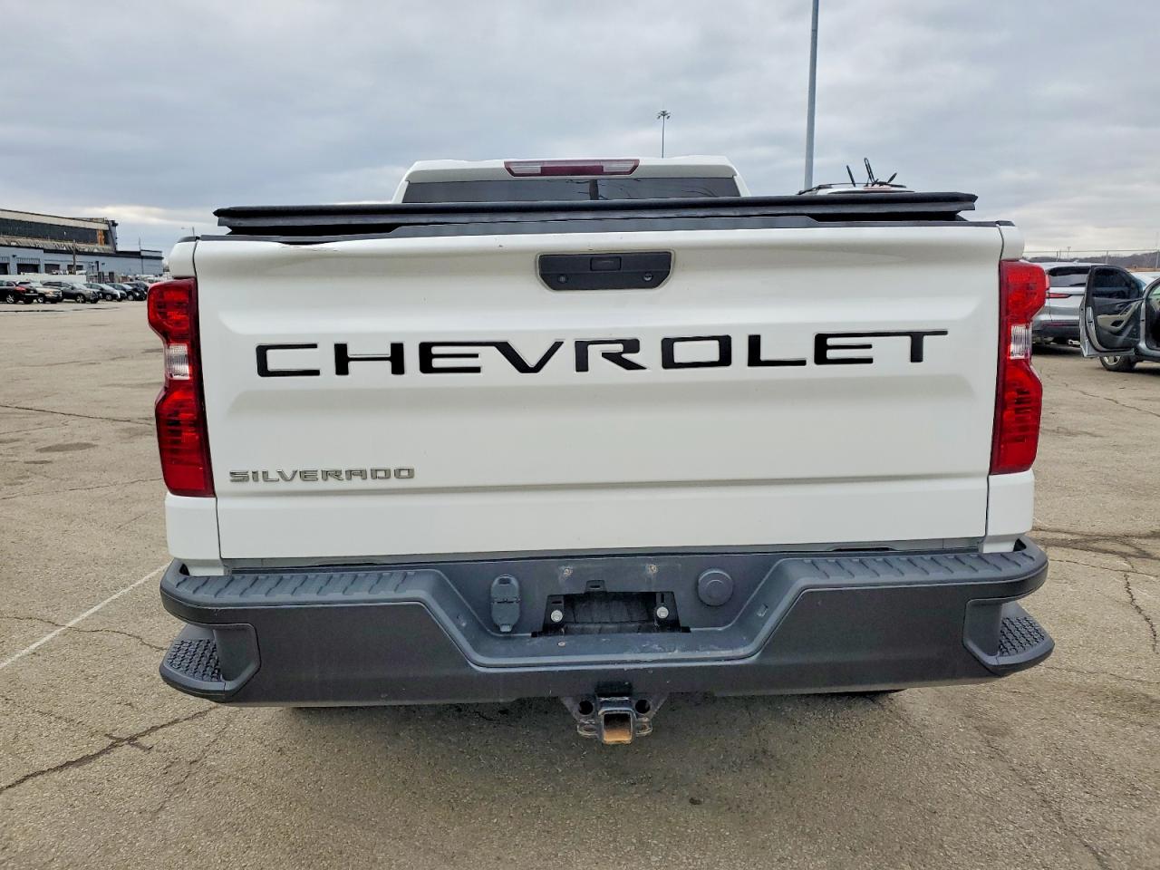 2021 CHEVROLET SILVERADO K1500 photo 6